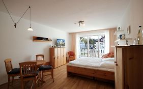 Haus Ostseeluft by Rujana